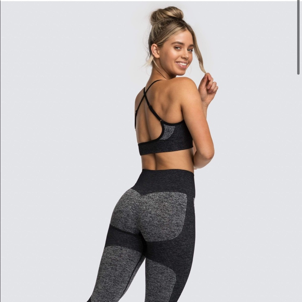 DOYOUEVEN Leggings